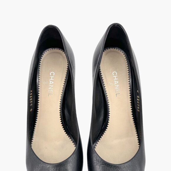 Chanel Peep Toe CC Logo Pearl Black Leather Pumps High Heels Size 38.5 US 7.5-8 - Picture 4 of 16